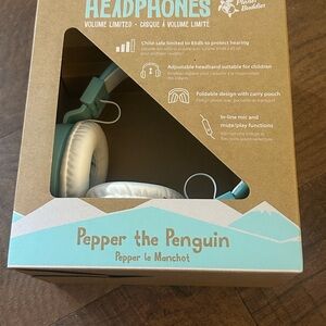 Pepper the Penguin Kids Headphones